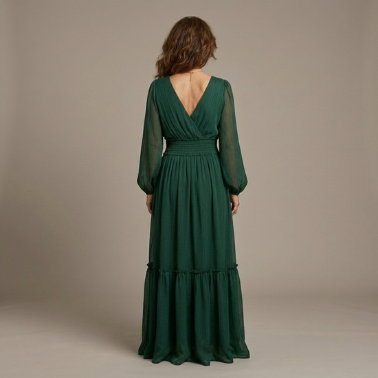 María - Elegante vestido de chiffon con escote en V